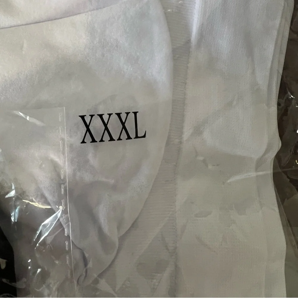 Bras 3XL:‎ Nude-White-Black (New in original packaging)